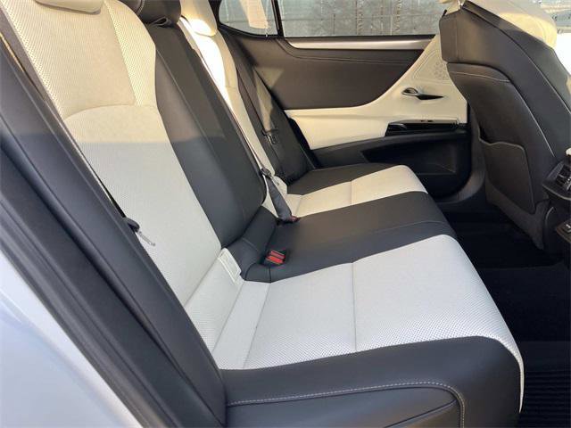 Certified 2022 Lexus ES 350 F Sport image 23