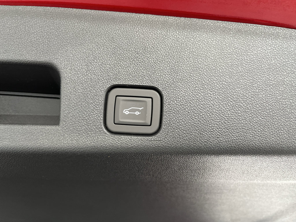 New 2026 Chevrolet Traverse High Country FWD image 10