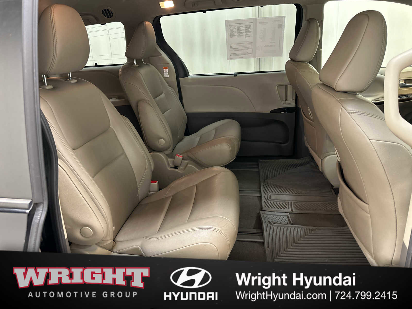 Used 2020 Toyota Sienna XLE image 13