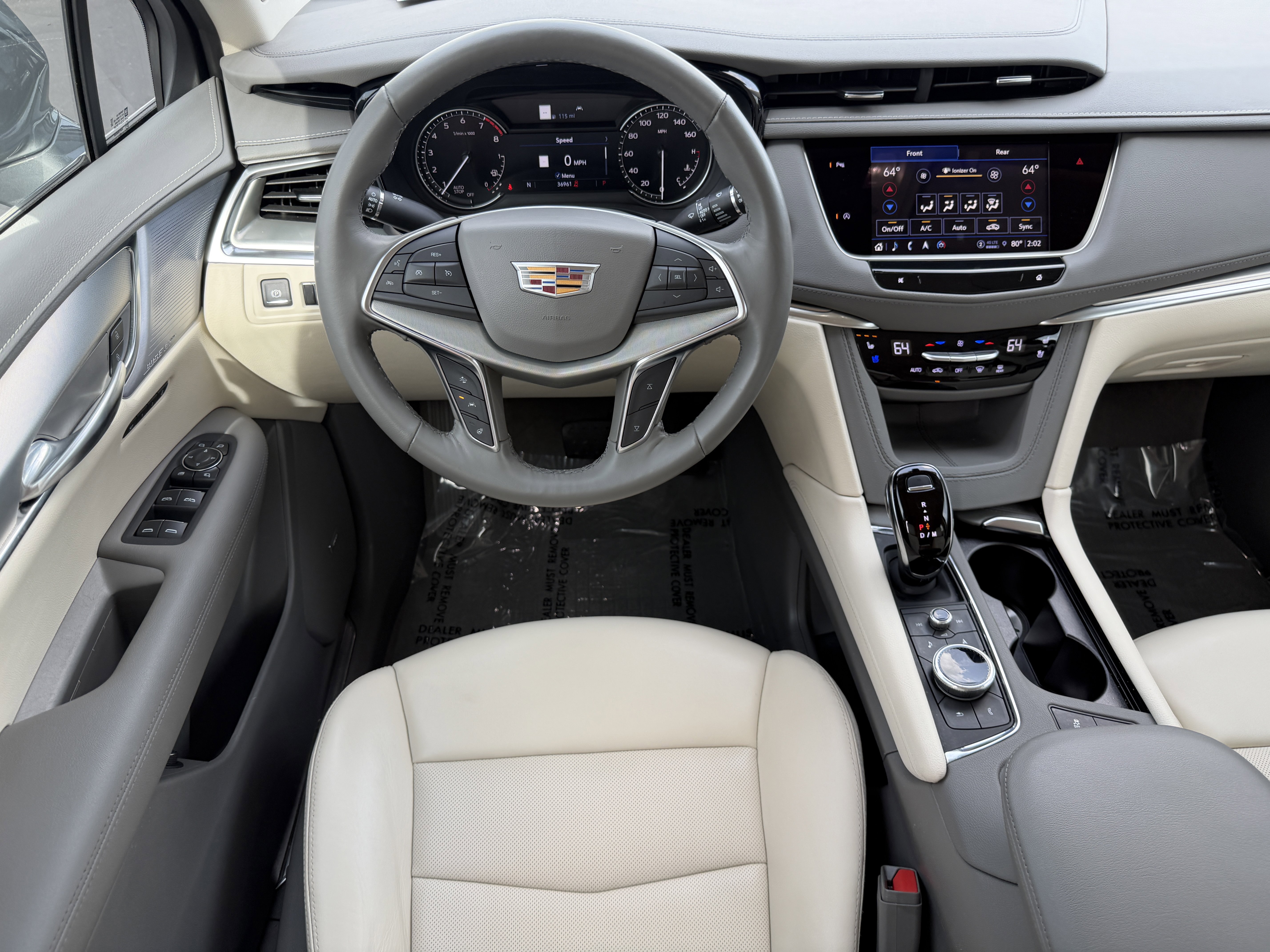 Certified 2024 Cadillac XT5 Premium Luxury w/ LPO, Floor Liner Package image 15