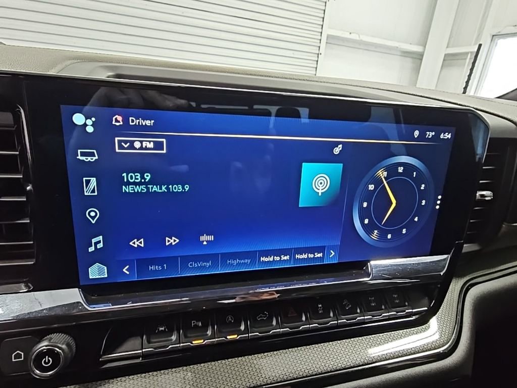 Used 2024 Chevrolet Silverado 1500 ZR2 image 17