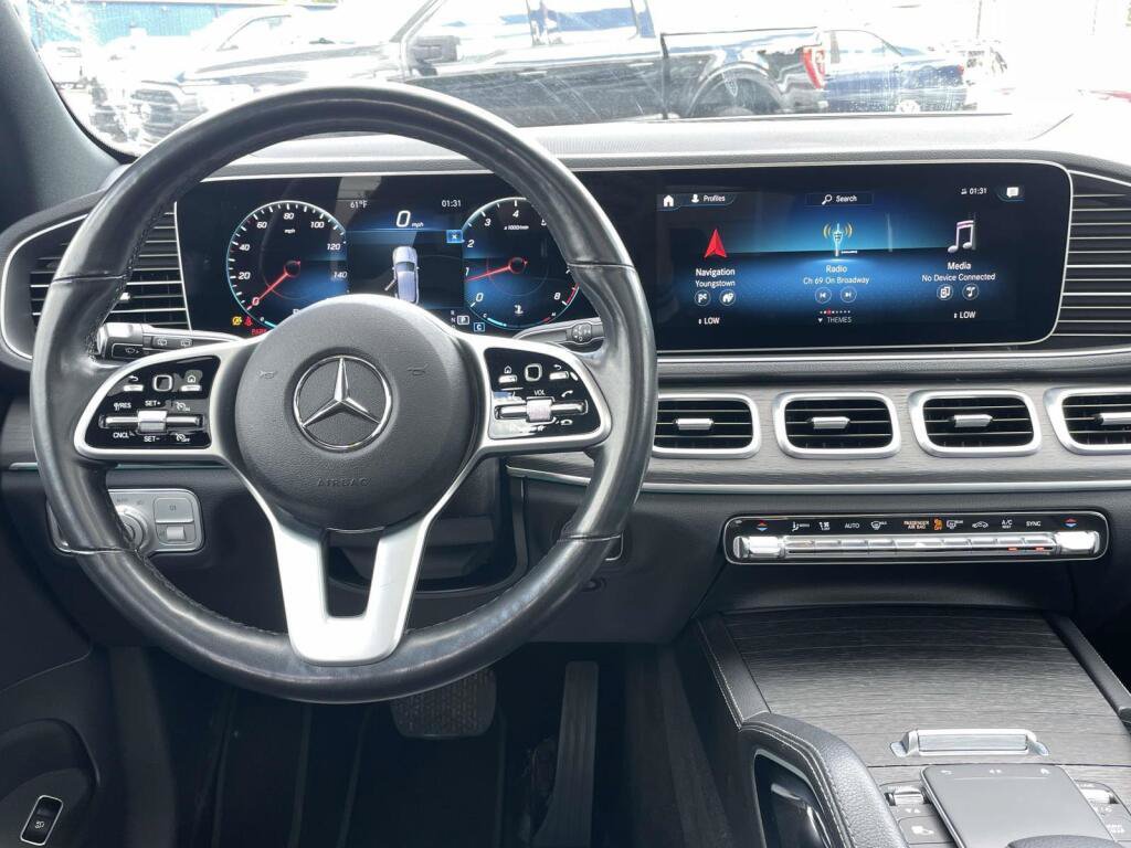 Used 2021 Mercedes-Benz GLE 350 4MATIC image 2