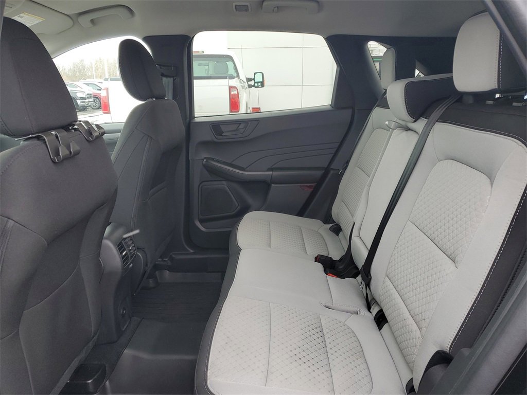 Used 2023 Ford Escape Active image 28