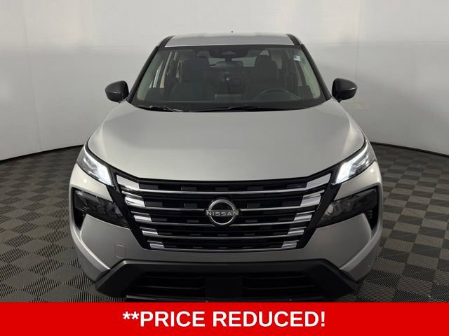 Used 2025 Nissan Rogue S FWD video 2
