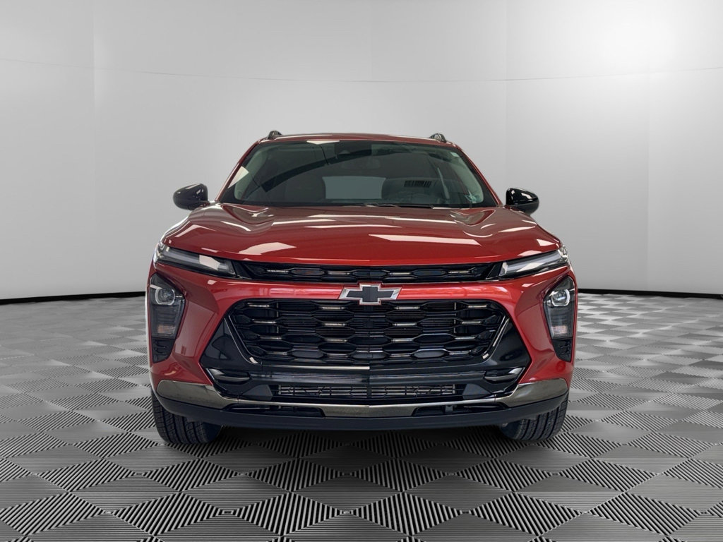 Used 2024 Chevrolet Trax ACTIV w/ Sunroof Package FWD image 3