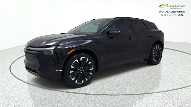 Used 2025 Chevrolet Blazer EV RS FWD image 3