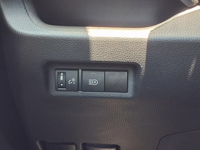 Used 2023 Toyota RAV4 LE FWD image 17