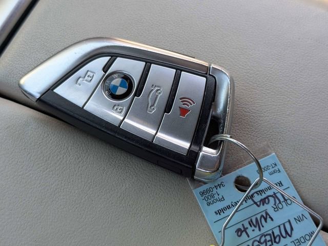 Used 2021 BMW X7 M50i w/ Dynamic Handling Package AWD/4WD image 28