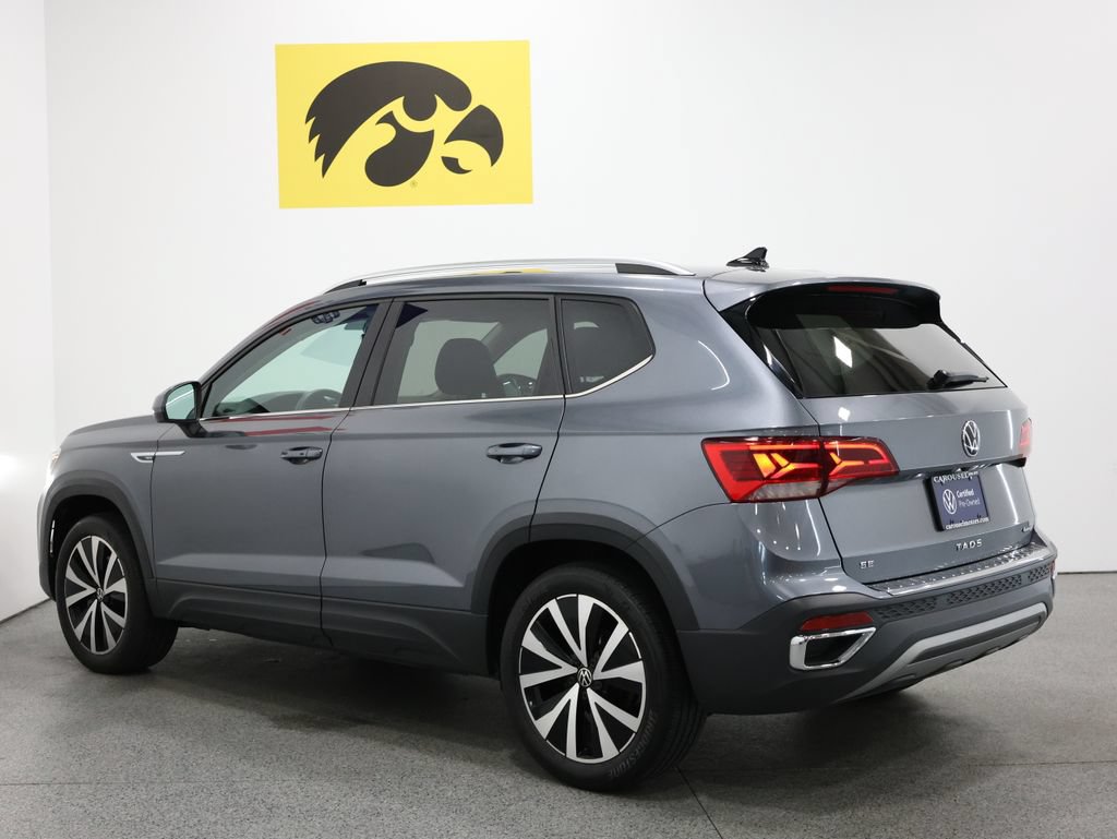 Used 2023 Volkswagen Taos SE w/ Panoramic Sunroof Package AWD/4WD image 9