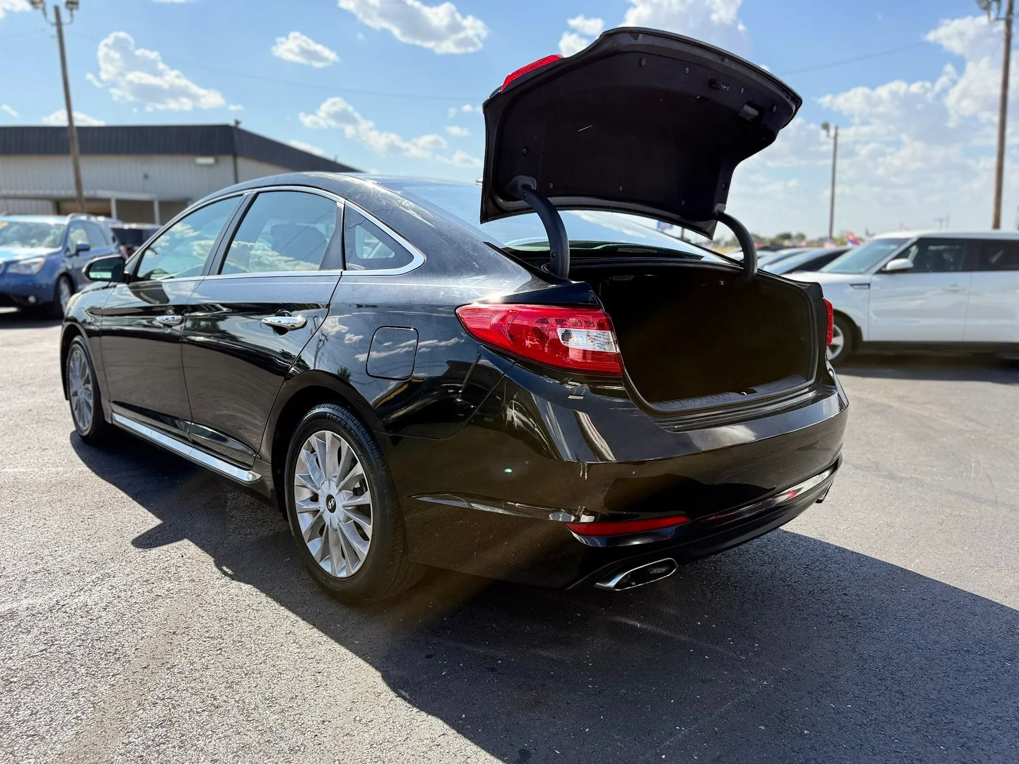 Used 2015 Hyundai Sonata Limited w/ Cargo Package FWD image 38