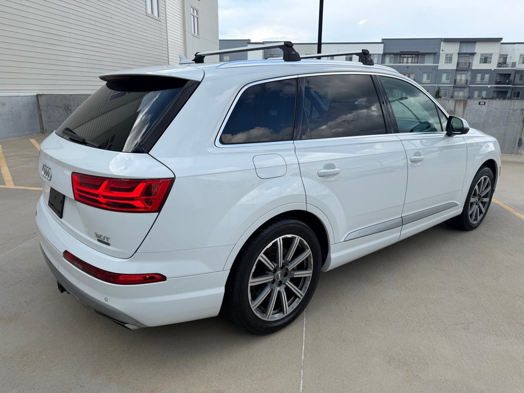 Used 2018 Audi Q7 3.0T Premium Plus w/ Premium Plus Package AWD/4WD image 3