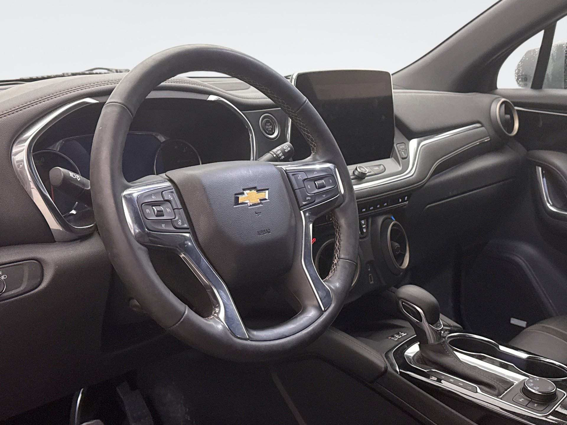 Used 2023 Chevrolet Blazer Premier w/ Driver Confidence II Package image 7