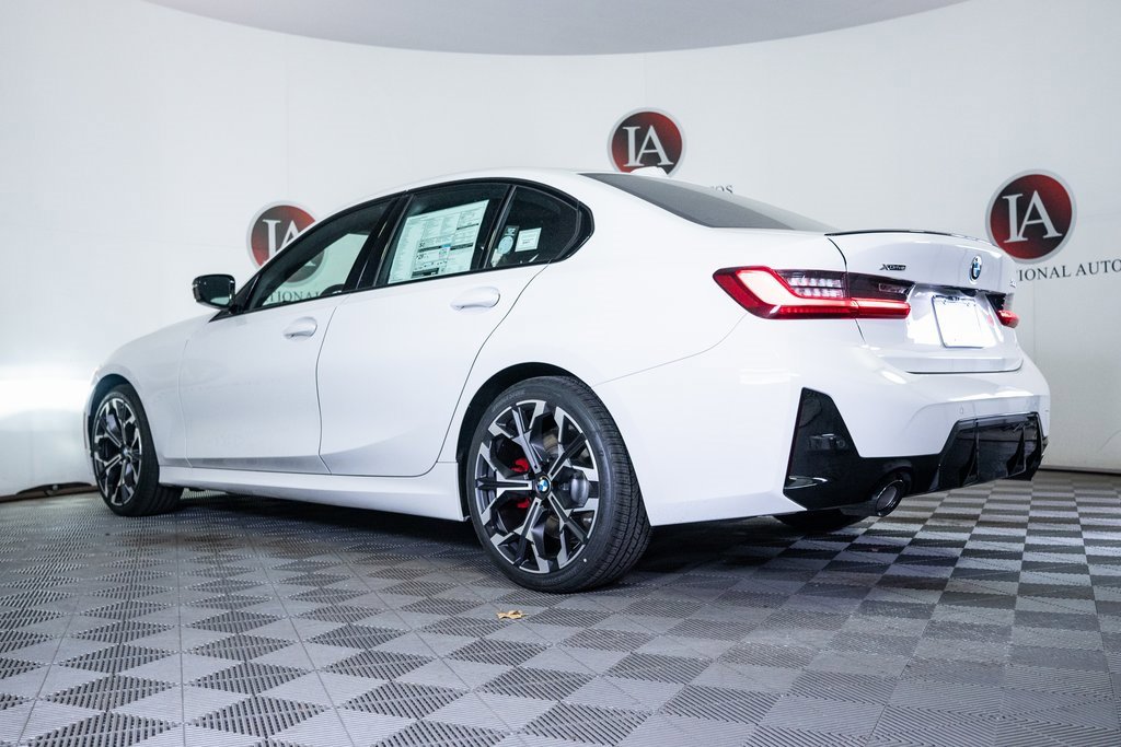 New 2026 BMW 330i xDrive Sedan w/ M Sport Package image 4