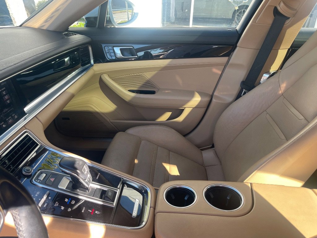 Used 2018 Porsche Panamera image 10