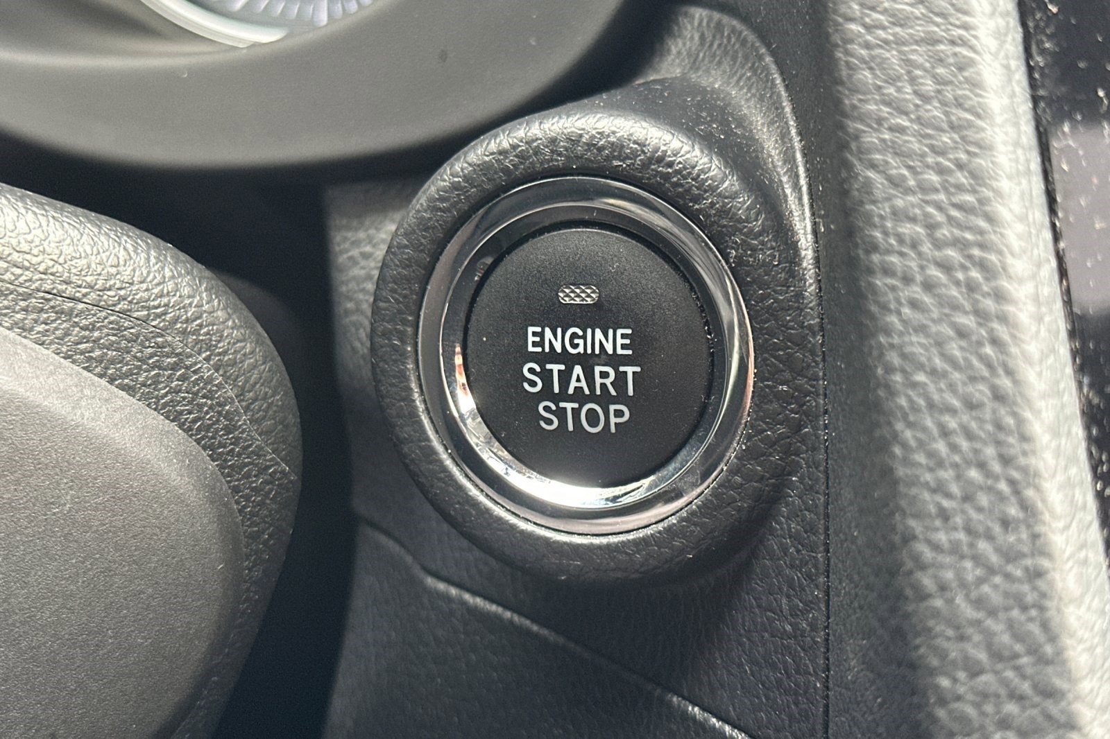 Used 2015 Subaru Crosstrek 2.0i Limited image 27