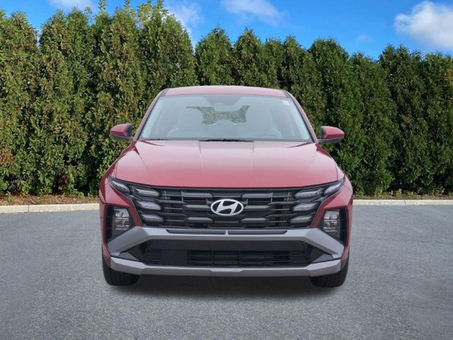 Certified 2025 Hyundai Tucson SE FWD image 2