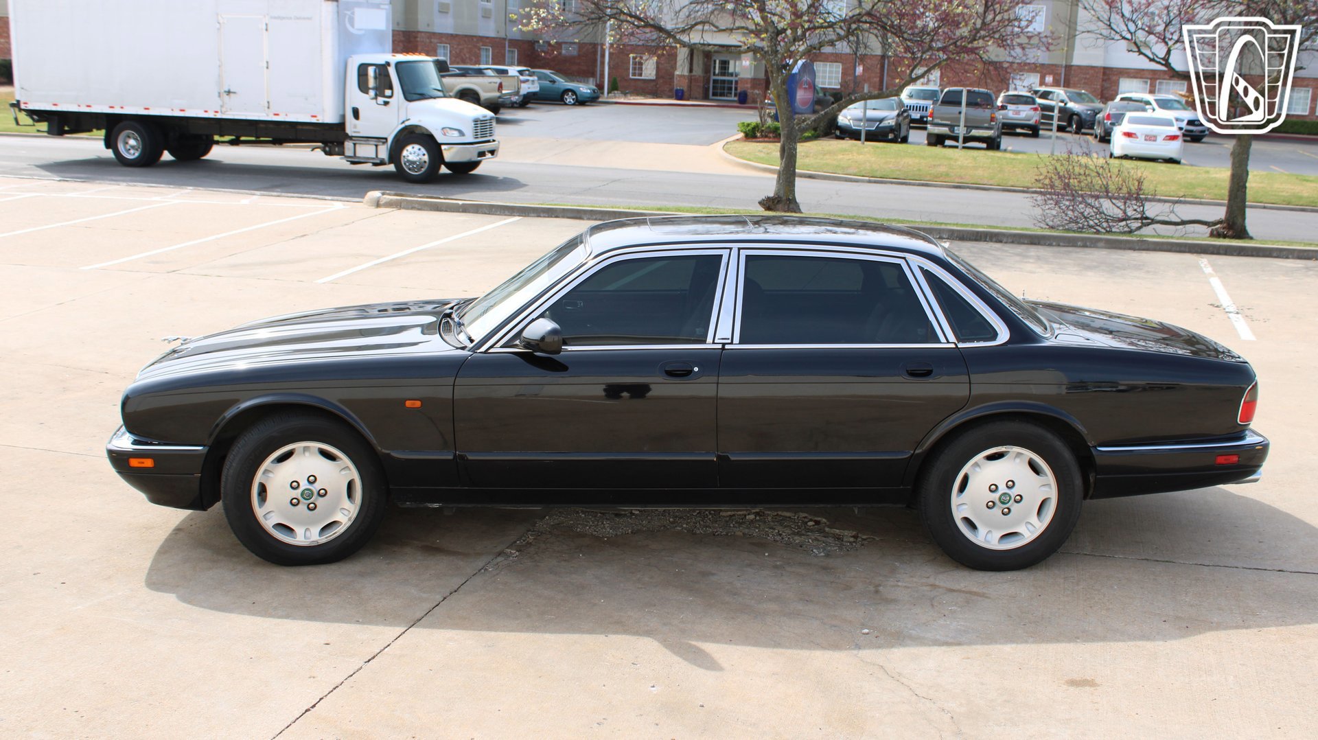 Used 1995 Jaguar XJ6 image 7