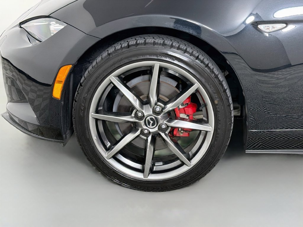 Used 2021 MAZDA MX-5 Miata RF Grand Touring RWD image 28