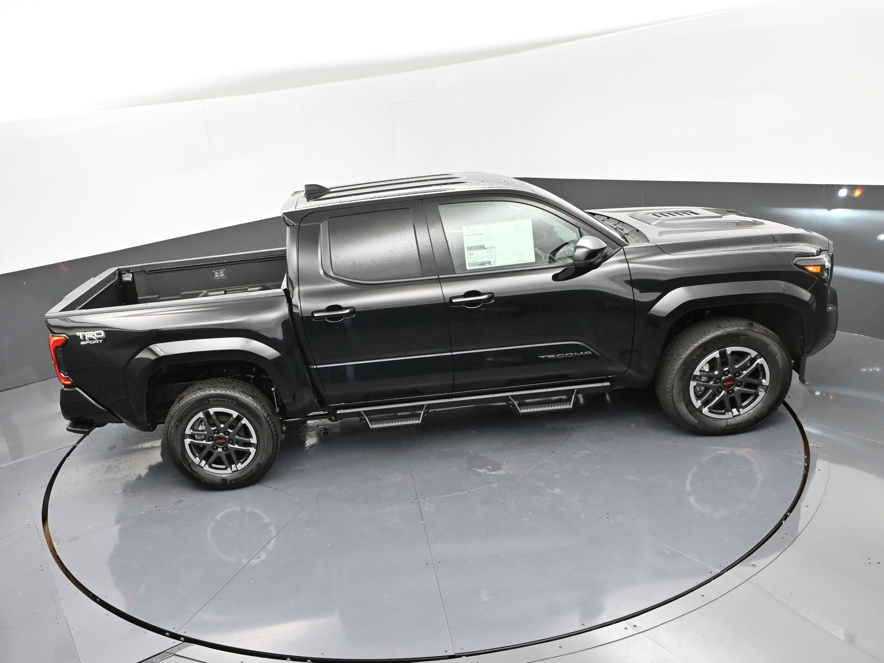 Certified 2025 Toyota Tacoma TRD Sport image 38