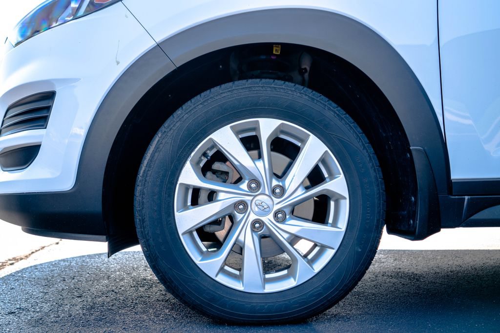 Used 2019 Hyundai Tucson Value w/ Cargo Package AWD/4WD image 10