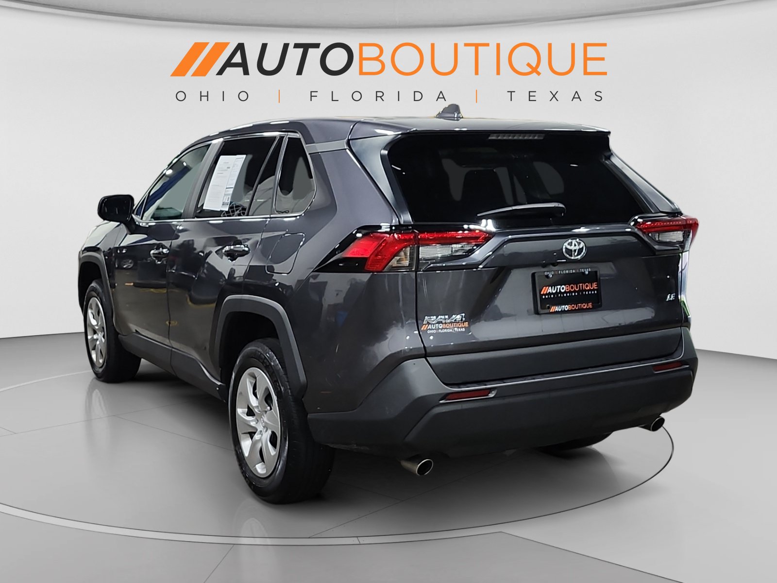 Used 2023 Toyota RAV4 LE FWD image 3