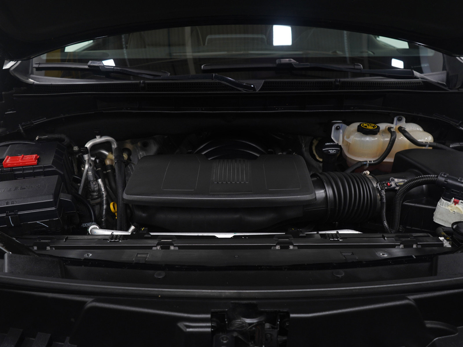 Used 2023 GMC Yukon XL SLT image 28