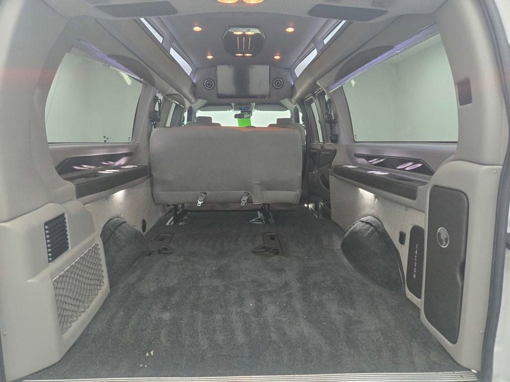 Used 2020 Chevrolet Express 2500 Extended w/ Enhanced Convenience Package image 7