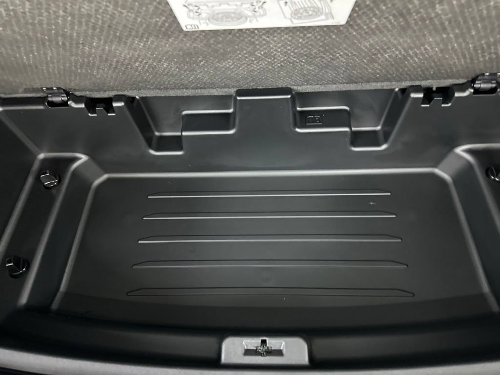 New 2026 GMC Acadia Elevation w/ Elevation Premium Package AWD/4WD image 33