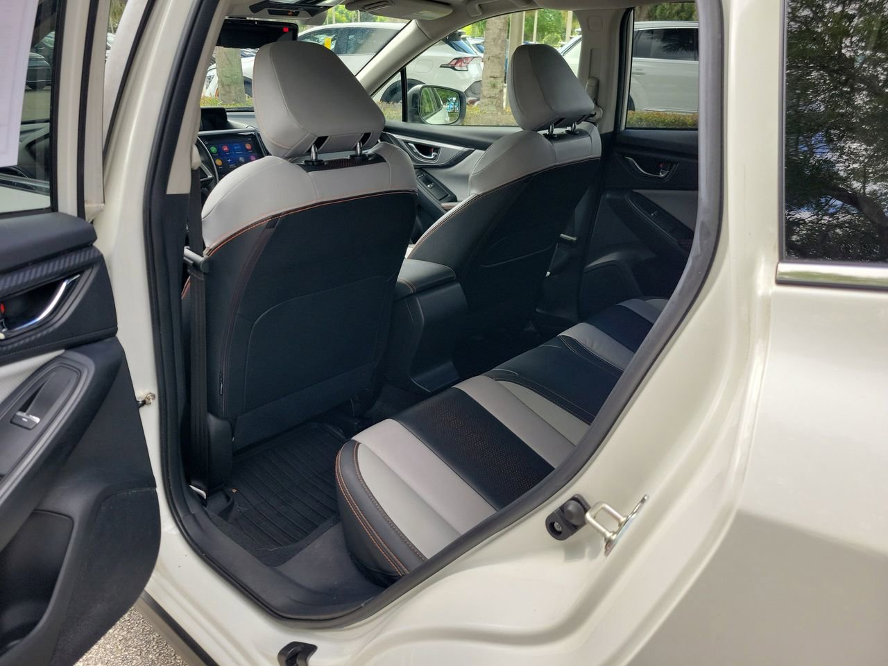 Used 2022 Subaru Crosstrek 2.5i Limited w/ Moonroof Package 2 AWD/4WD image 9