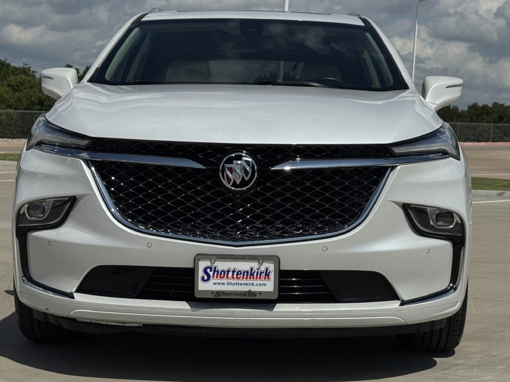 Used 2023 Buick Enclave Avenir FWD image 7