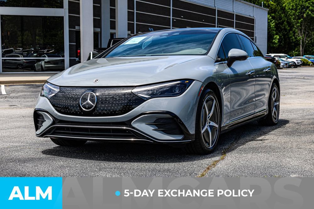 Used 2024 Mercedes-Benz EQE 500 4MATIC Sedan image 3