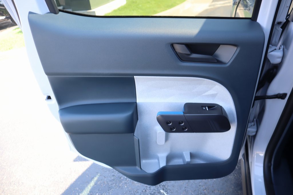 New 2025 Ford Maverick XLT w/ XLT Luxury Package image 16