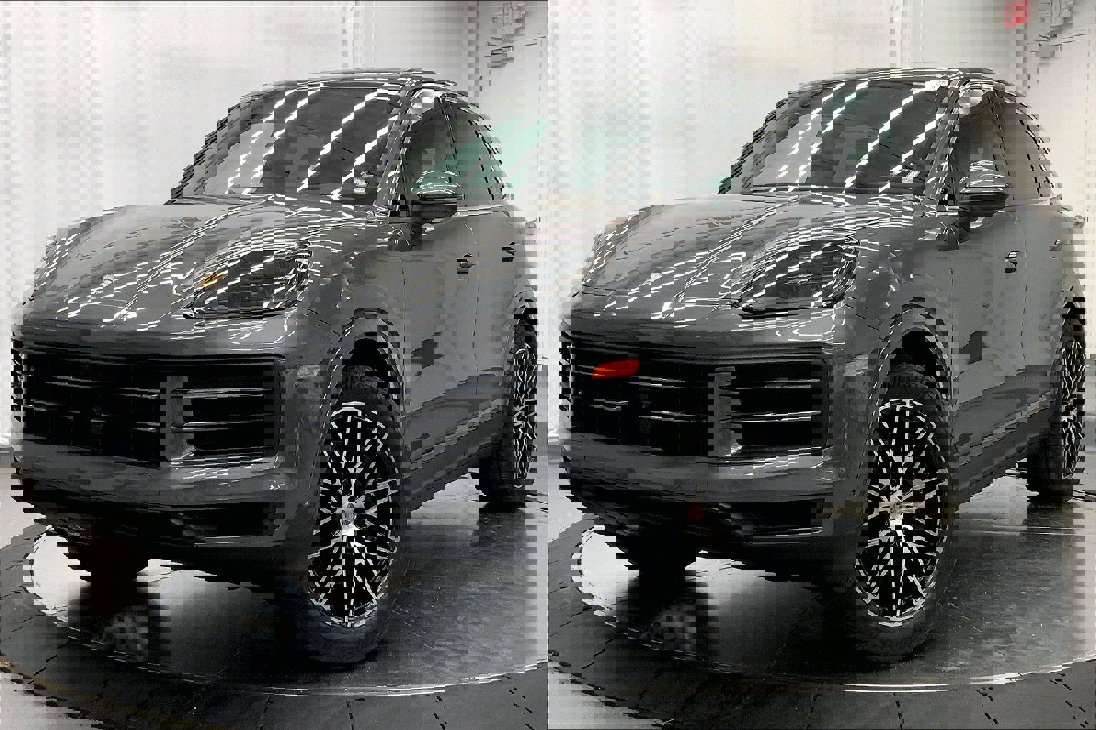 New 2025 Porsche Cayenne image 1