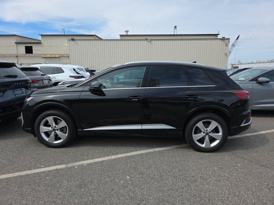 Used 2023 Audi Q4 e-tron Premium w/ Convenience Package AWD/4WD image 9