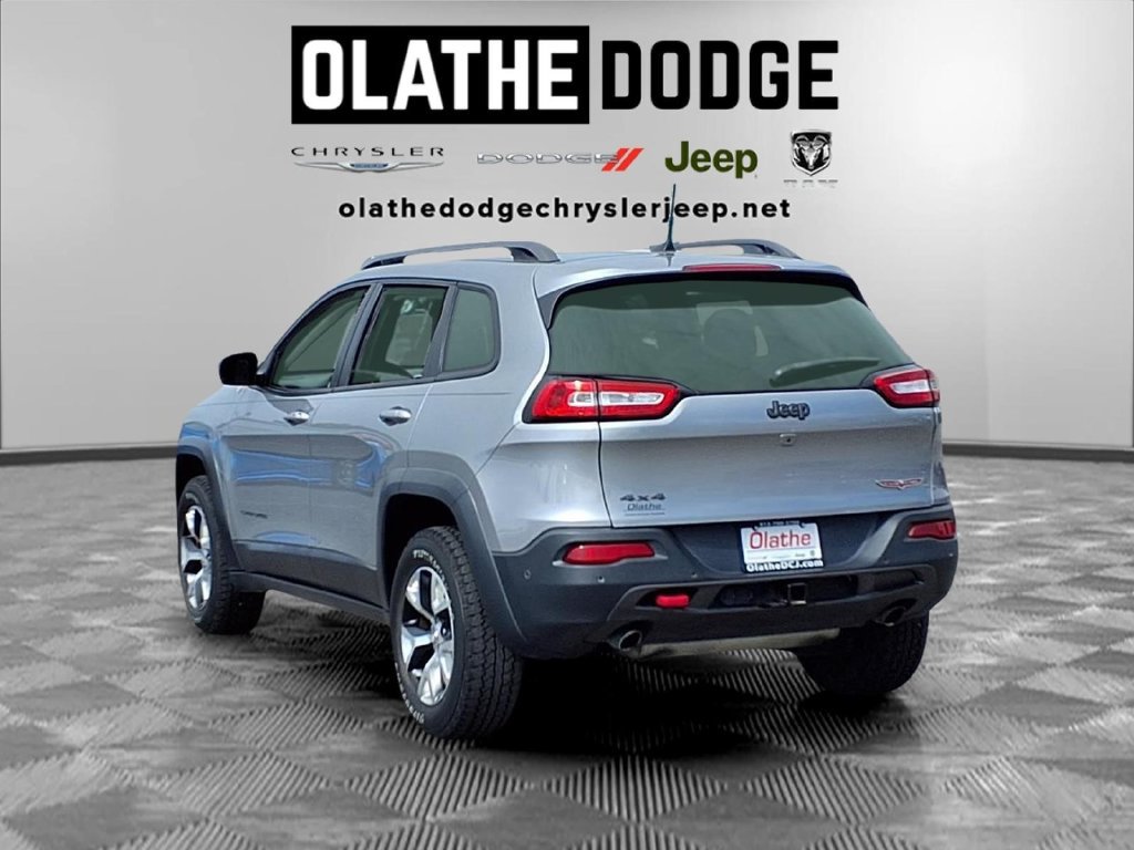 Used 2016 Jeep Cherokee Trailhawk w/ Comfort/Convenience Group AWD/4WD image 5