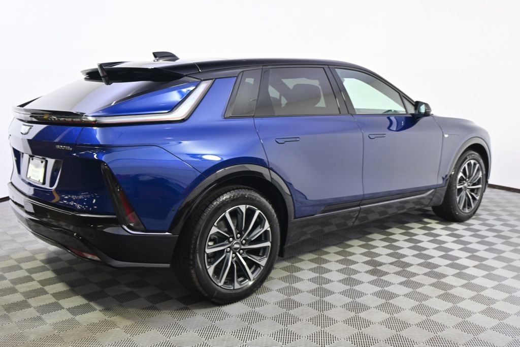 New 2025 Cadillac Lyriq Sport image 7