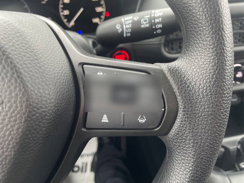 Used 2025 Honda HR-V LX image 28