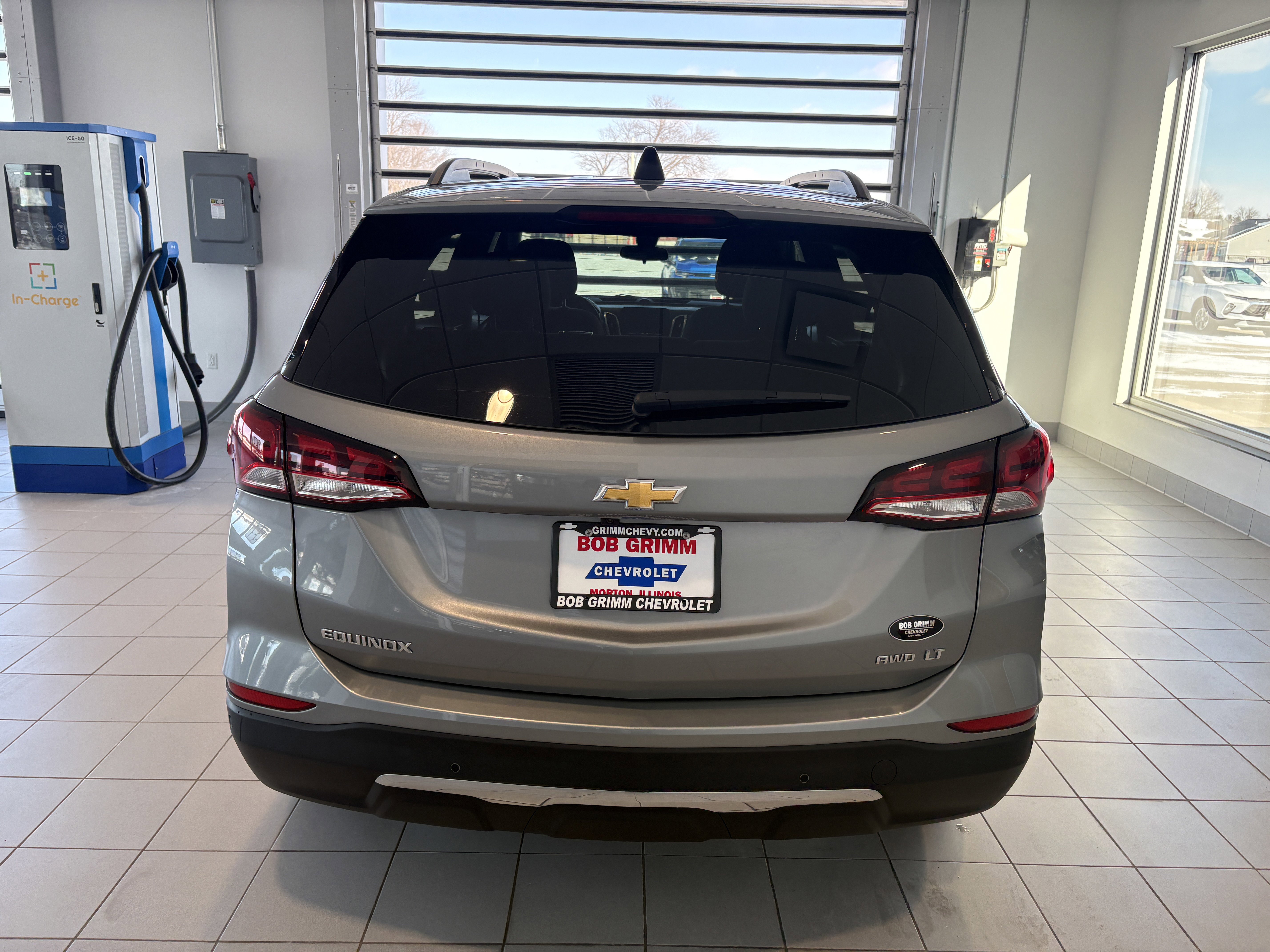 Used 2024 Chevrolet Equinox LT w/ LPO, Floor Liner Package image 4