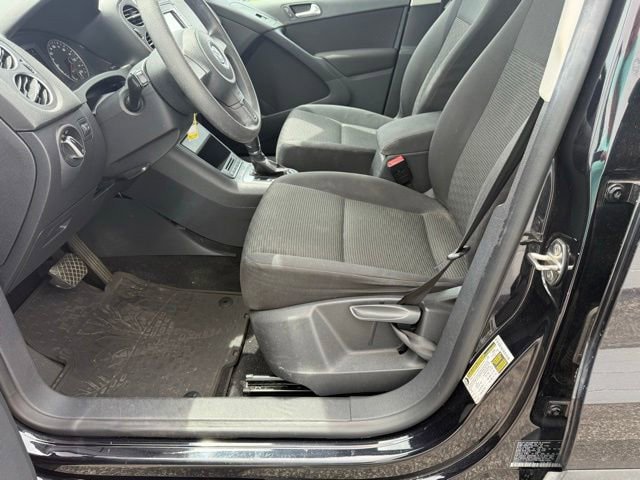 Used 2012 Volkswagen Tiguan S FWD image 16