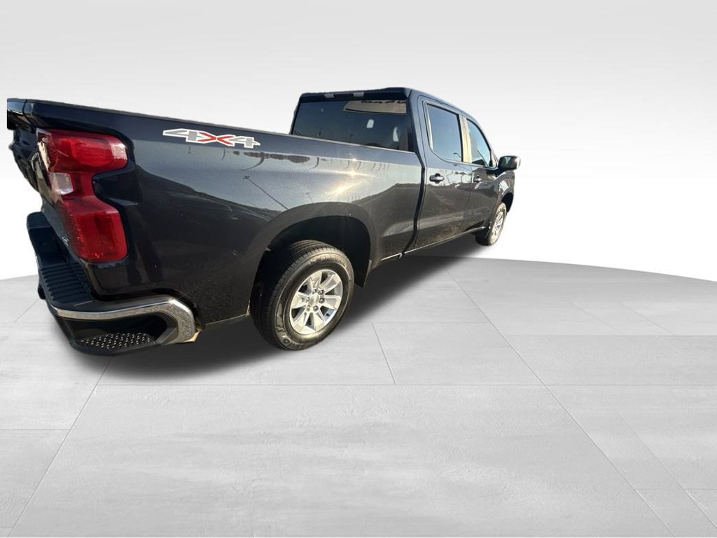 Used 2023 Chevrolet Silverado 1500 LT w/ Protection Package AWD/4WD image 7