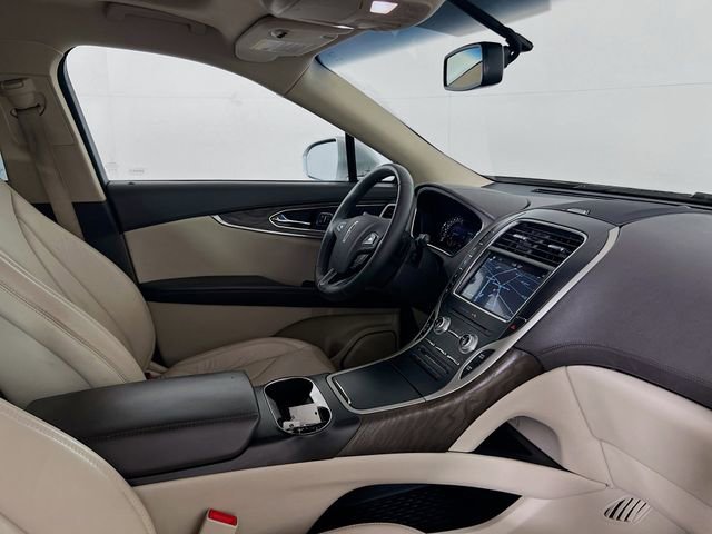 Used 2017 Lincoln MKX Reserve FWD image 24