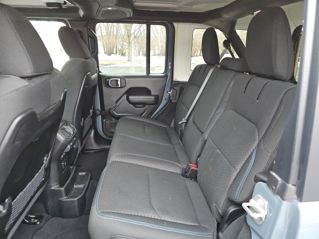 Used 2025 Jeep Wrangler Unlimited Rubicon 4xe w/ Convenience Group image 18