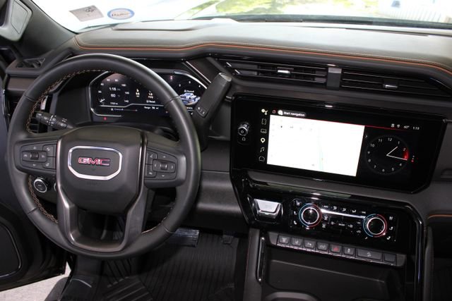 Used 2025 GMC Sierra 2500 AT4 w/ AT4 Premium Plus Package image 28