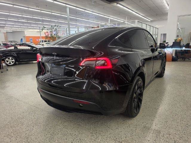 Used 2021 Tesla Model Y Long Range AWD/4WD image 5