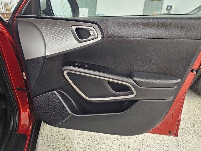 Used 2020 Kia Soul X-Line FWD image 28