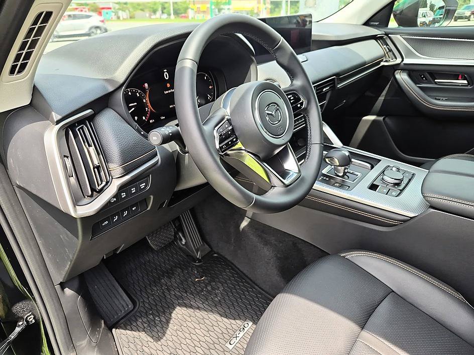New 2026 MAZDA CX-90 3.3 Turbo w/ Premium Sport Pkg AWD/4WD image 16