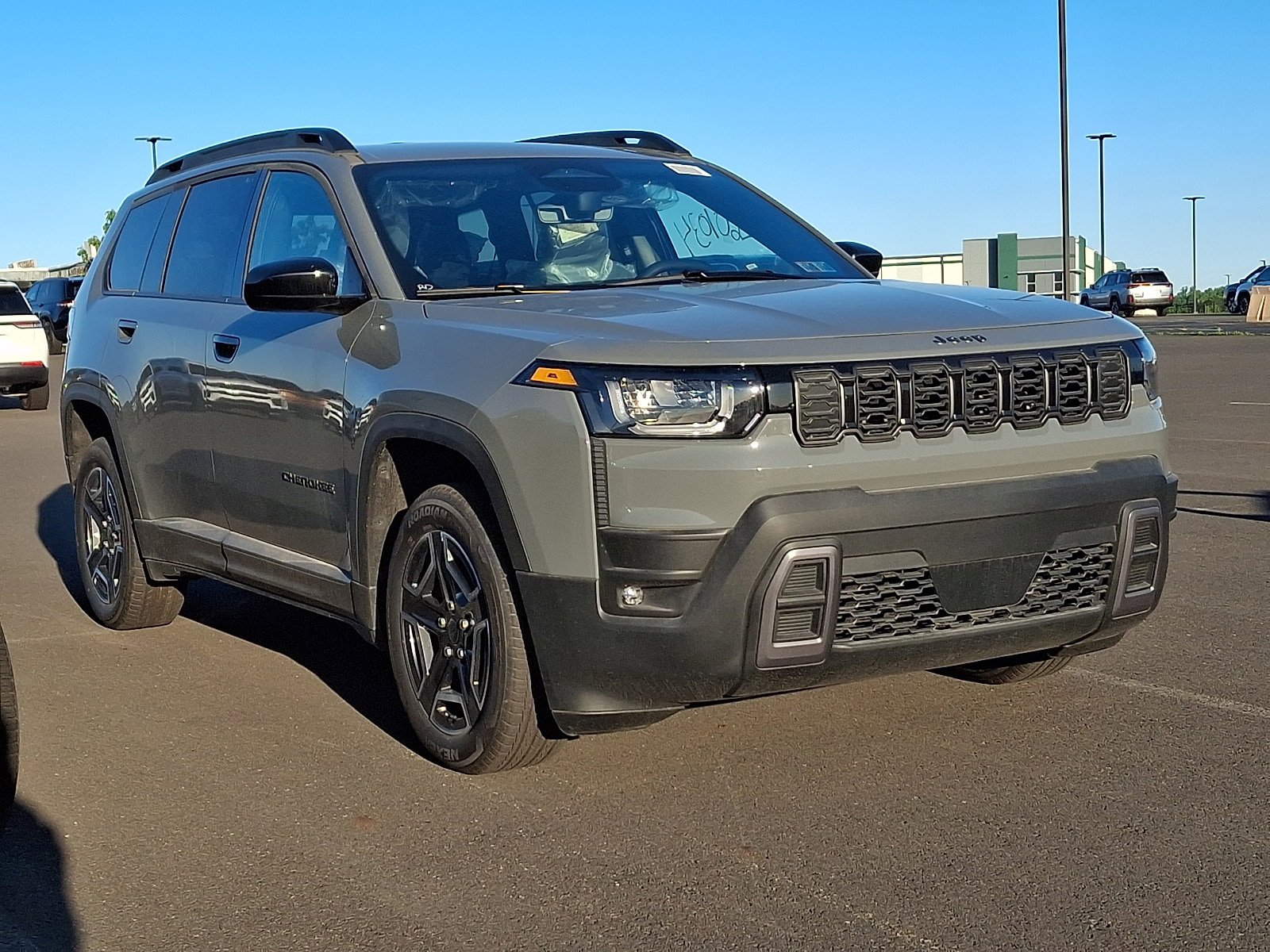 New 2026 Jeep Cherokee Laredo AWD/4WD image 1
