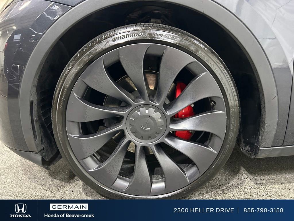 Used 2024 Tesla Model Y Performance image 31