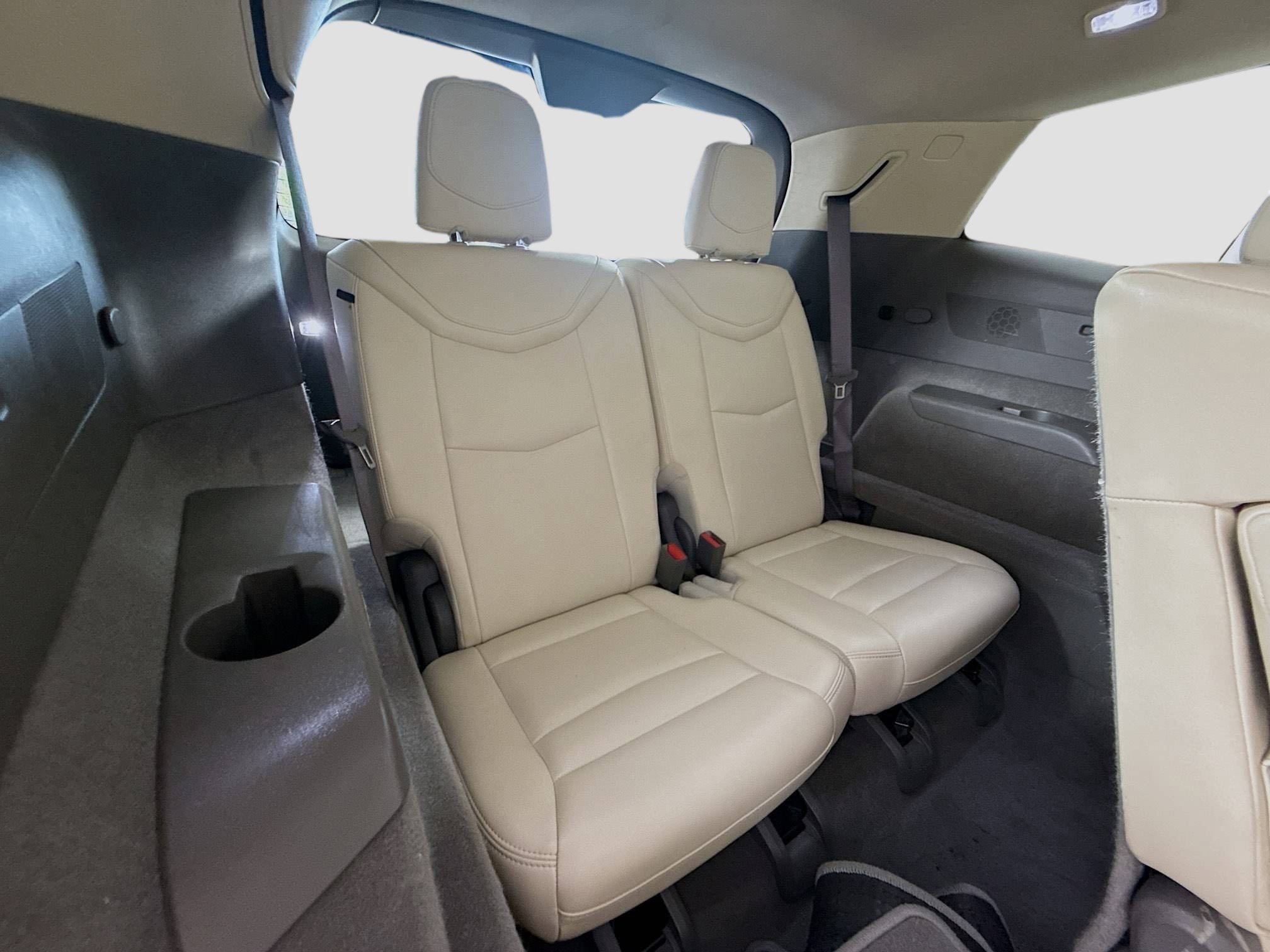 Used 2022 Cadillac XT6 Premium Luxury FWD image 39
