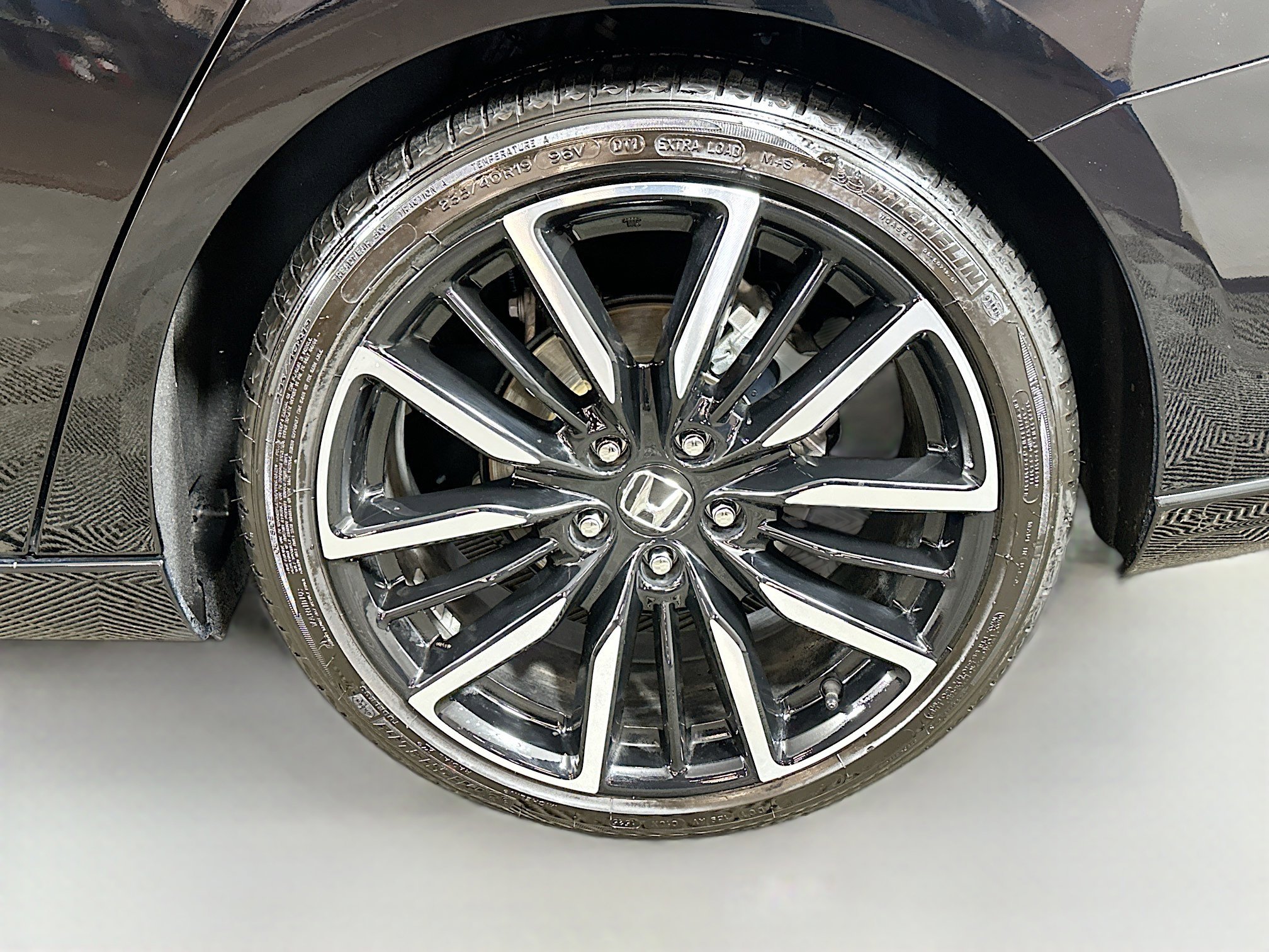 Used 2025 Honda Accord Touring image 32
